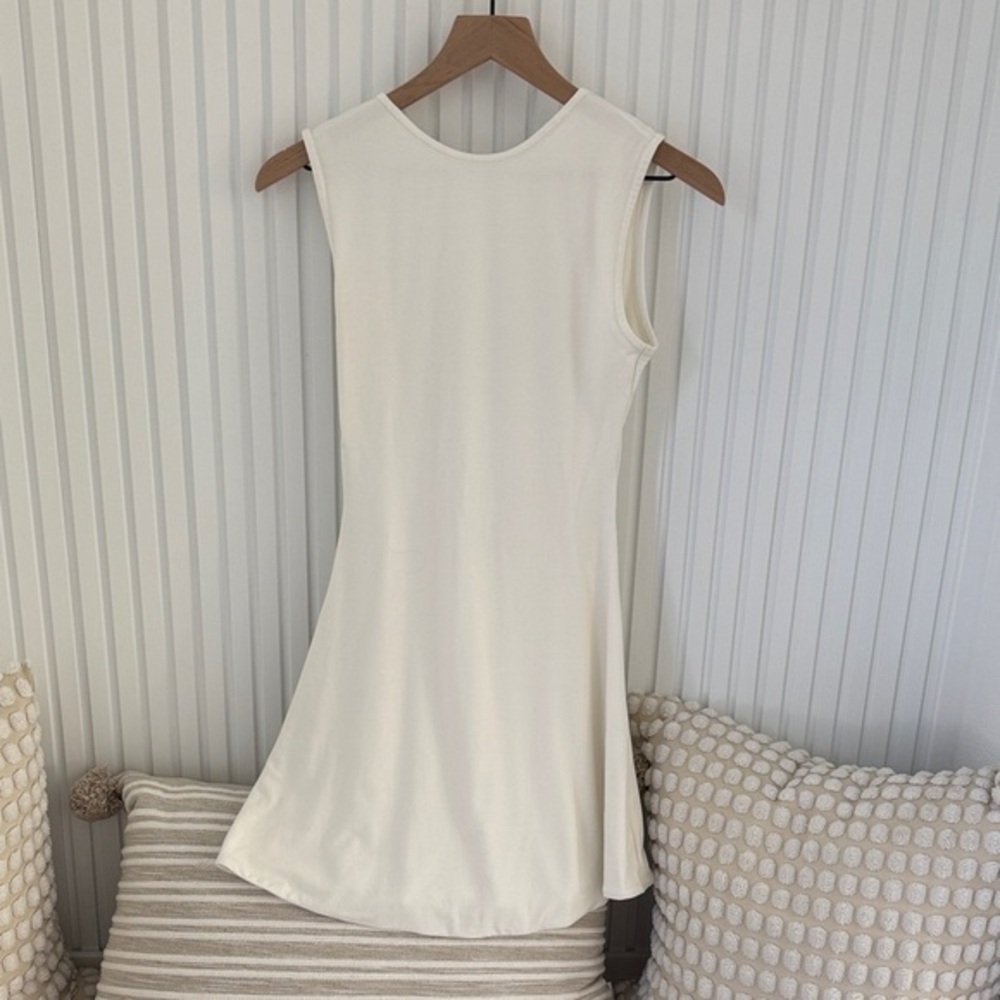Elegant Cream Sleeveless Dress